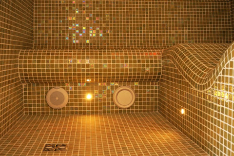 Łaźnia parowa w kolorach tęczy